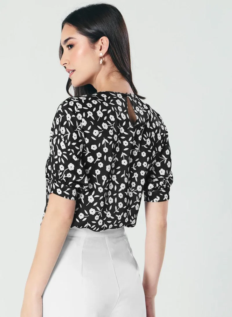 Zigzag Short Sleeve Black White Printed Top